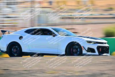 media/Oct-18-2025-Extreme Speed (Sat) [[d6d7e1fef1]]/Group 3 Purple/Session 3 (Turn 1)/